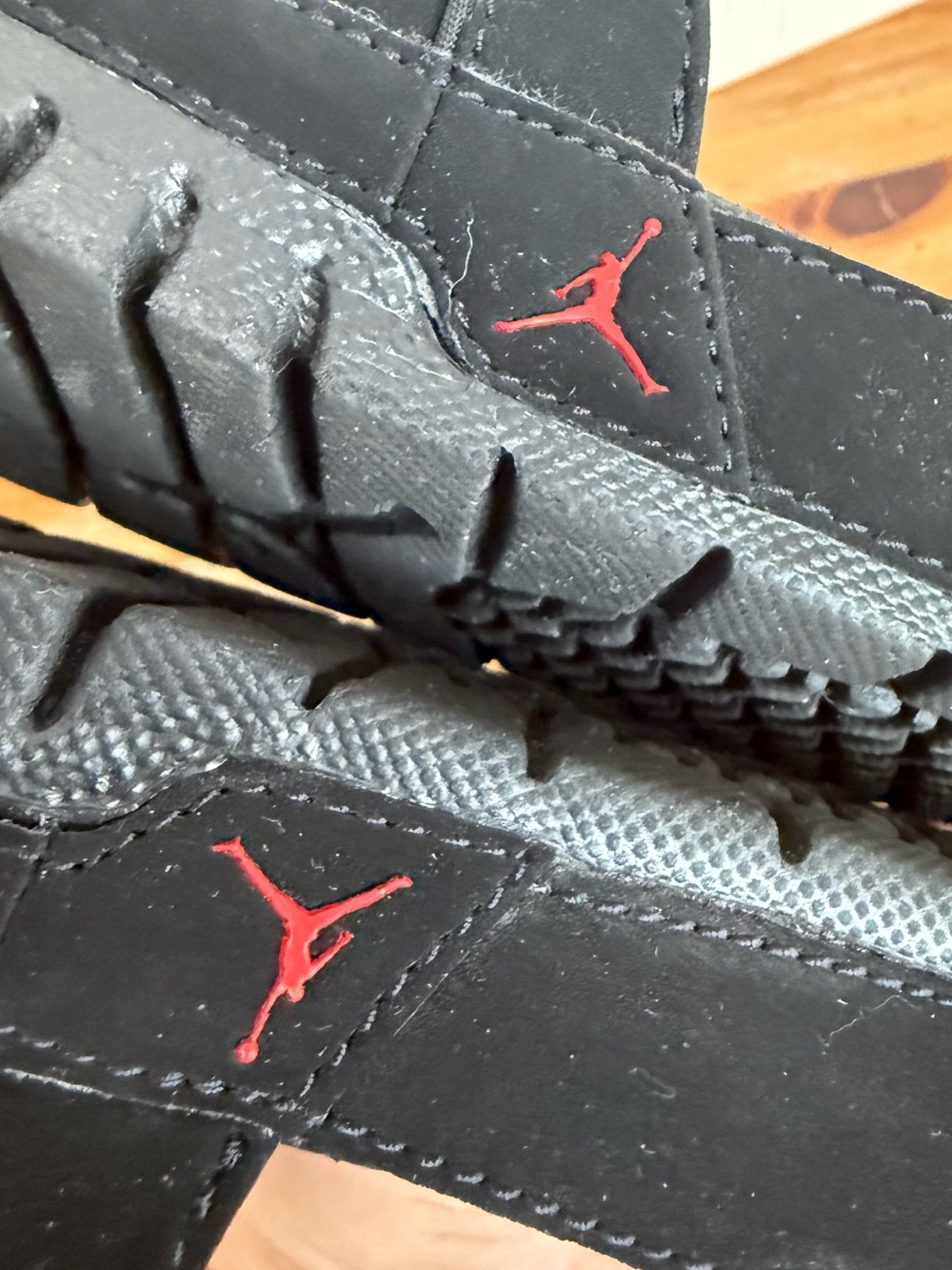 Nike Air Jordan Hydro 8 Retro Slide Sandals Men’s 11 Black Red (Scented 😆) VGUC - Picture 15 of 15